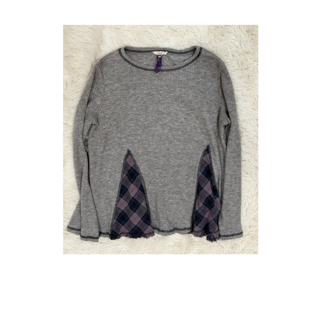 Women's Easel Long Sleeve Tee M Gray Purple Plaid - Size Med (EUC)